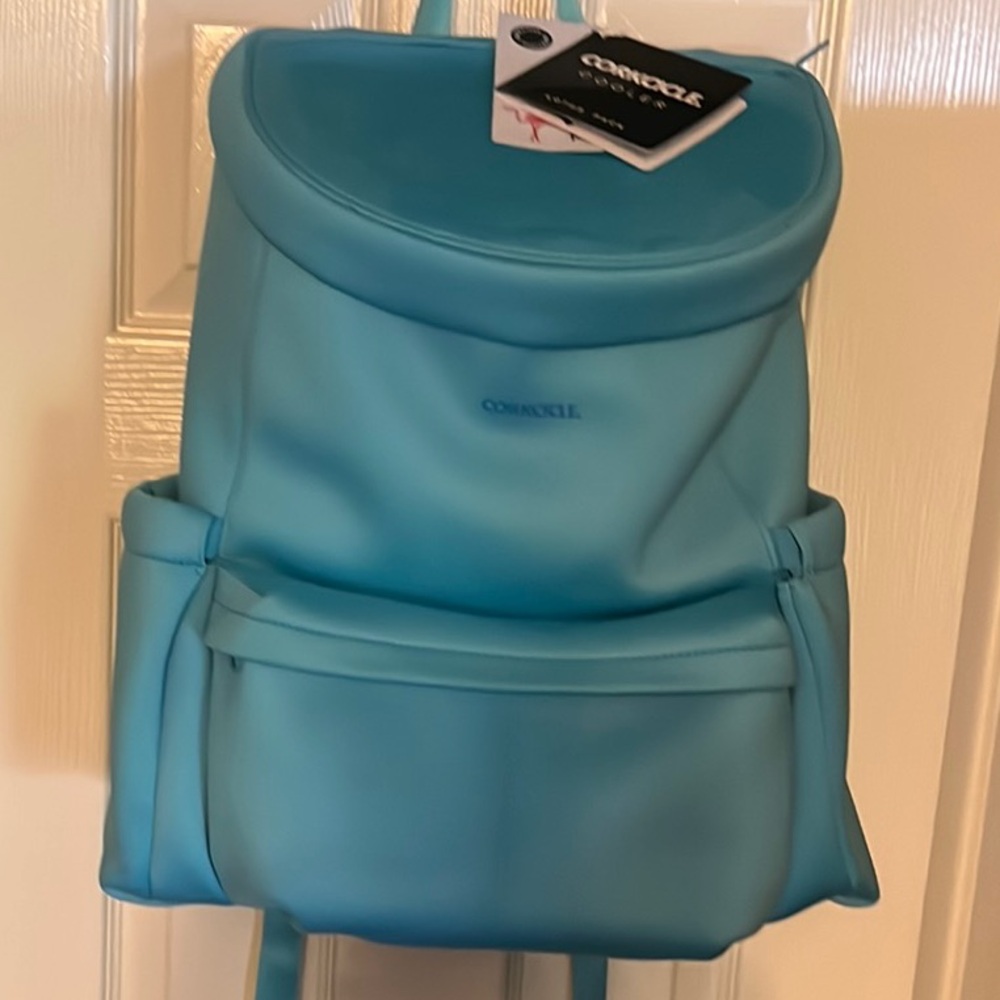 Corkcicle Lotus Backpack Cooler
Santorini with Neoprene Exterior